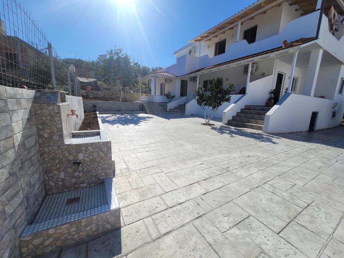 Guesthouse Veliaj Ksamil Exterior photo